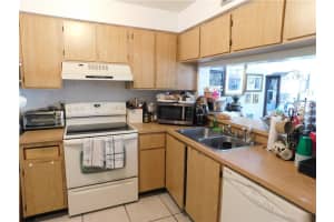 3070 S Oakland Forest Dr, Oakland Park, FL 33309, Sold 10/07/20