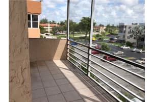 3050 Sunrise Lakes Dr E, Sunrise, FL 33322, Sold 09/09/20