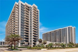 525 N Ocean Blvd, Pompano Beach, FL 33062, Sold 11/06/20