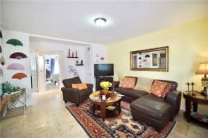 1470 N Dixie Hwy, Fort Lauderdale, FL 33304, Sold 10/07/20