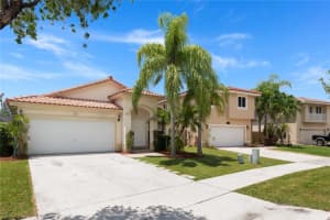 165 Vista Verdi Rd, Davie, FL 33325, Sold 10/07/20