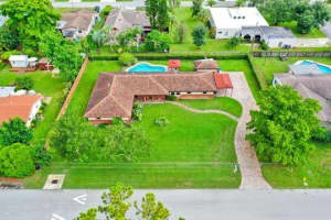 5381 NW 76th Pl, Pompano Beach, FL 33073, Sold 12/14/20