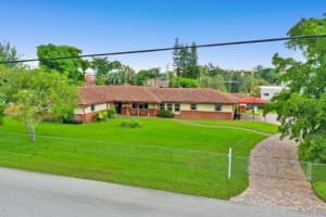 5381 NW 76th Pl, Pompano Beach, FL 33073, Sold 12/14/20