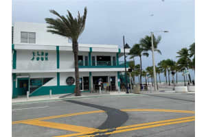 Riviera Towers, 401 SE 25th Ave, Fort Lauderdale, FL 33301, Sold 01/21/21