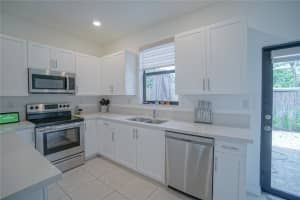 2817 SW 17th Ave, Fort Lauderdale, FL 33315, Sold 12/21/20