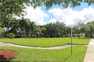 2059 Madeira Dr, Weston, FL 33327, Sold 10/23/20