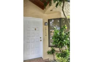 10174 SW 77th Ct, Miami, FL 33156, Sold 09/30/20