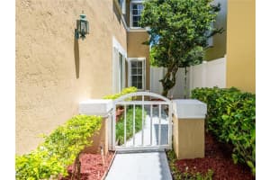 841 Garnet Cir, Weston, FL 33326, Sold 09/30/20