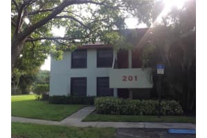 201 Lake Pointe Dr, Oakland Park, FL 33309, Sold 08/31/20