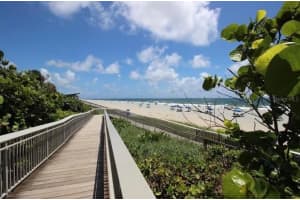 720 E Ocean Ave, Boynton Beach, FL 33435, Sold 09/24/20