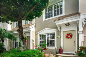 5525 Parade Pl, Margate, FL 33063, Sold 10/08/20