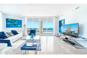 411 N New River Dr E, Fort Lauderdale, FL 33301, Sold 12/01/20