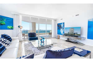 411 N New River Dr E, Fort Lauderdale, FL 33301, Sold 12/01/20