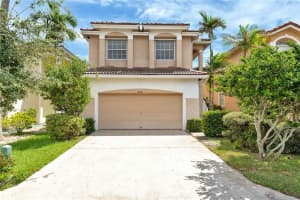 10350 NW 7th St, Coral Springs, FL 33071, Sold 11/25/20