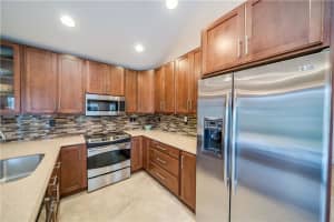 5790 NW 48th Dr, Coral Springs, FL 33067, Sold 09/14/20