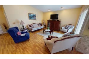 381 W Riverbend Dr, Sunrise, FL 33326, Sold 09/29/20