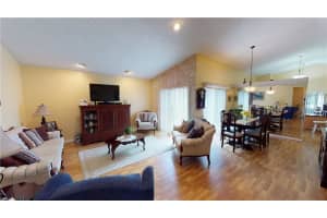 381 W Riverbend Dr, Sunrise, FL 33326, Sold 09/29/20
