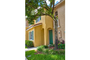 1938 SW 60th Ave, North Lauderdale, FL 33068, Sold 09/28/20