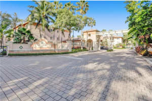 2107 SE 10th Ave, Fort Lauderdale, FL 33316, Sold 12/23/20