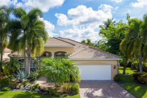 6624 Via Como, Lake Worth, FL 33467, Sold 12/15/20