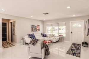 519 S 58th Ct, Hollywood, FL 33023, Sold 12/07/20