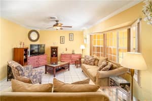 5325 SW 9th St, Margate, FL 33068, Sold 10/09/20