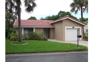 1690 Riverwood Ln, Coral Springs, FL 33071, Sold 11/10/20