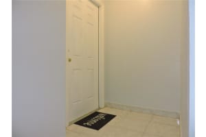 600 NE 2nd St, Dania Beach, FL 33004, Sold 12/01/20