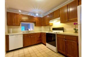 8735 Ramblewood Dr, Coral Springs, FL 33071, Sold 11/27/20