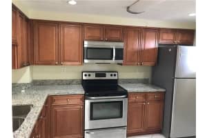 1200 NW 87th Ave, Coral Springs, FL 33071, Sold 10/06/20