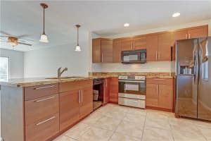 608 NE 2nd St, Dania Beach, FL 33004, Sold 11/16/20