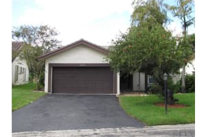 1660 Riverwood Ln, Coral Springs, FL 33071, Sold 11/04/20