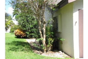 1660 Riverwood Ln, Coral Springs, FL 33071, Sold 11/04/20