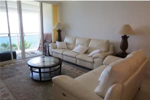 500 SE 21st Ave, Deerfield Beach, FL 33441, Sold 03/19/21