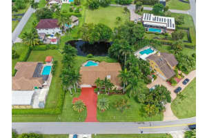 330 Tara Dr, Plantation, FL 33325, Sold 10/23/20