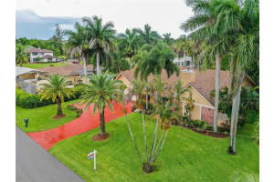 330 Tara Dr, Plantation, FL 33325, Sold 10/23/20