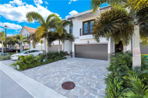 4430 SW 32nd Ave, Fort Lauderdale, FL 33312, Sold 08/12/21