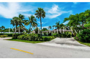 1915 NE 33rd Ave, Fort Lauderdale, FL 33305, Sold 02/23/21