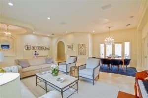 8 Oneida Ln, Sea Ranch Lakes, FL 33308, Sold 11/05/20