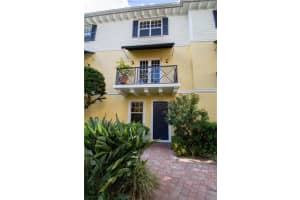 2243 NE 9th Ave, Wilton Manors, FL 33305, Sold 01/07/21