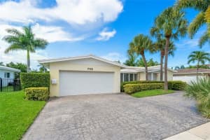749 NE 70th St, Boca Raton, FL 33487, Sold 01/19/21