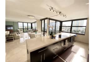 936 Intracoastal Dr #7a, Fort Lauderdale, FL 33304, Sold 06/03/21