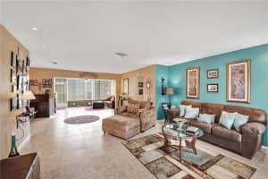 6903 NW 74th Pl, Tamarac, FL 33321, Sold 12/16/20