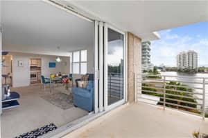 888 Intracoastal Dr #4c, Fort Lauderdale, FL 33304, Sold 10/07/20