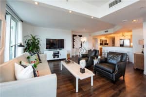 401 SW 4th Ave, Fort Lauderdale, FL 33315, Sold 11/13/20