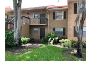 10330 NW 8th St, Pembroke Pines, FL 33026, Sold 09/30/20