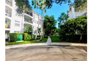 3215 NE 184th St, Aventura, FL 33160, Sold 02/19/21