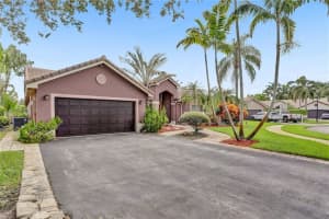 12830 SW 8th Ct, Davie, FL 33325, Sold 09/30/20