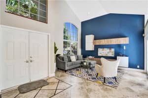 2040 Island Cir, Weston, FL 33326, Sold 10/16/20