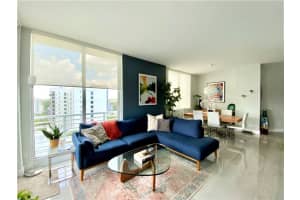 315 NE 3rd Ave, Fort Lauderdale, FL 33301, Sold 01/15/21
